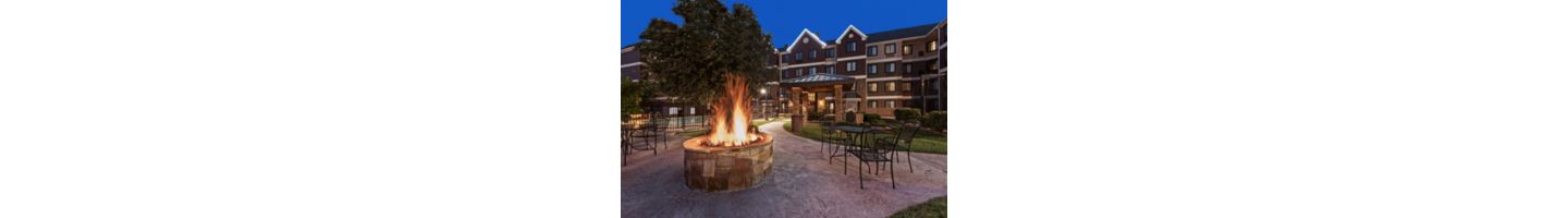 Come enjoy the outdoor courtyard with 2 BBQ grills or sit around our wonderful gas firepit.